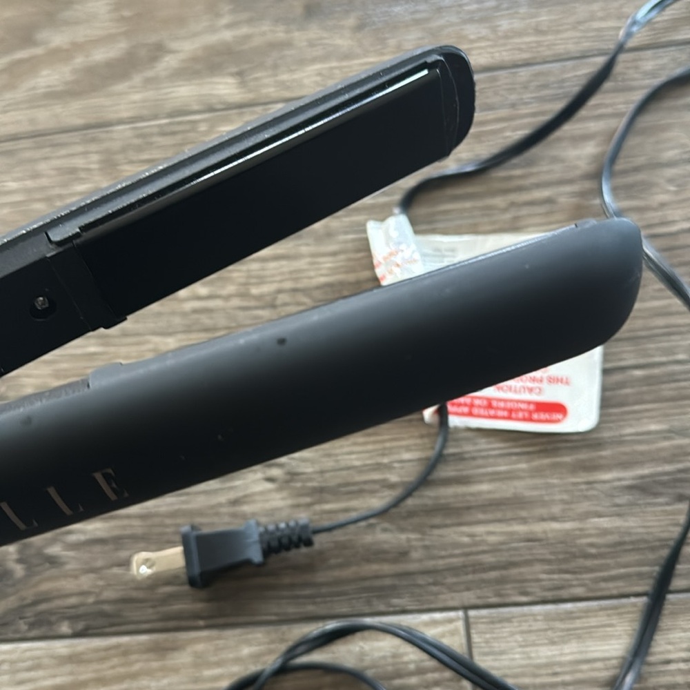 ELLE HAIR STRAIGHTENER - Picture 6 of 9
